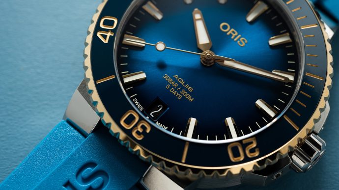 Aquis Date Calibre 400 – Bild 4