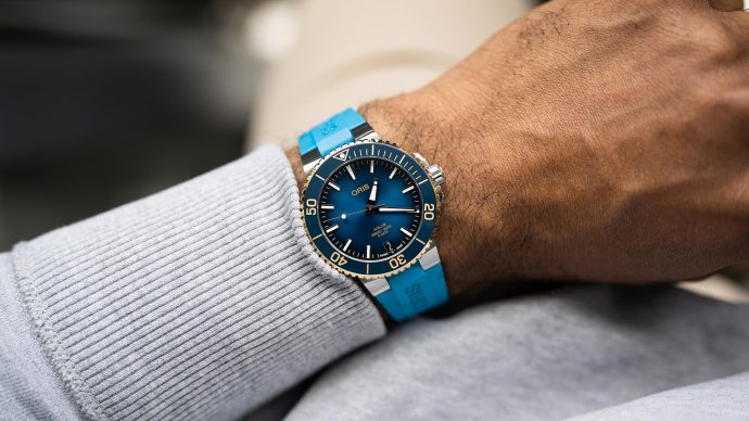Aquis Date Calibre 400 – Bild 6