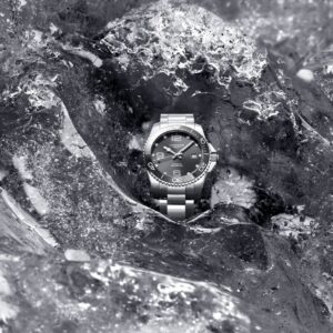 054 10985 4