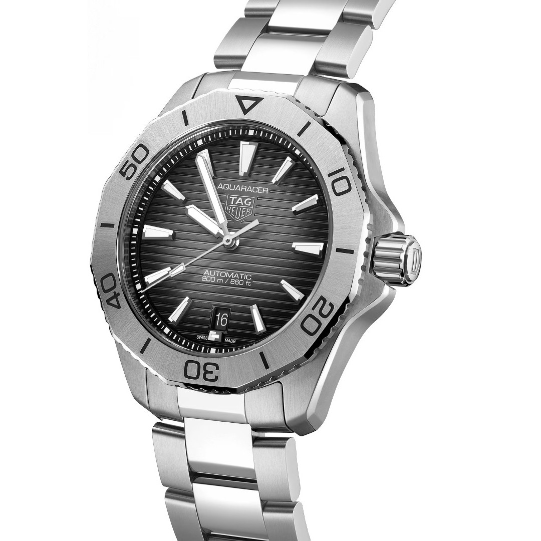Aquaracer Professional 200 Date 054 13253 1