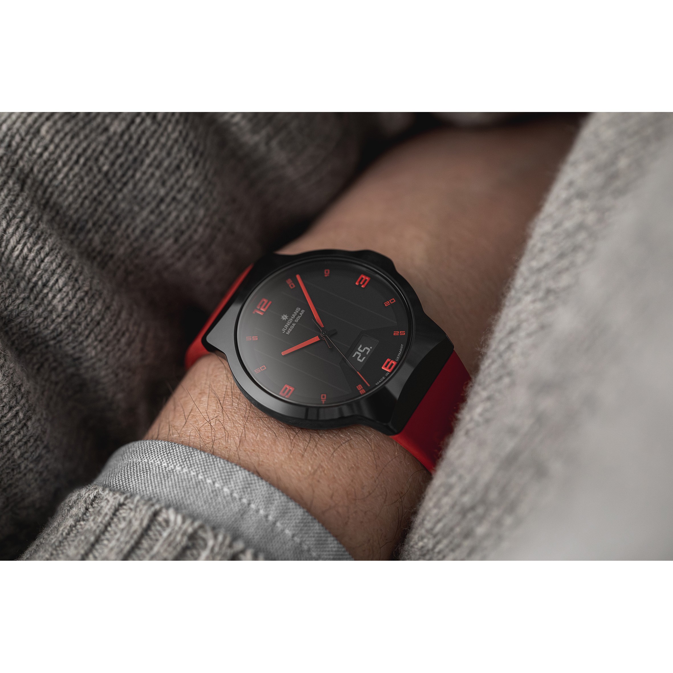 Force Mega Solar 054 16967 2