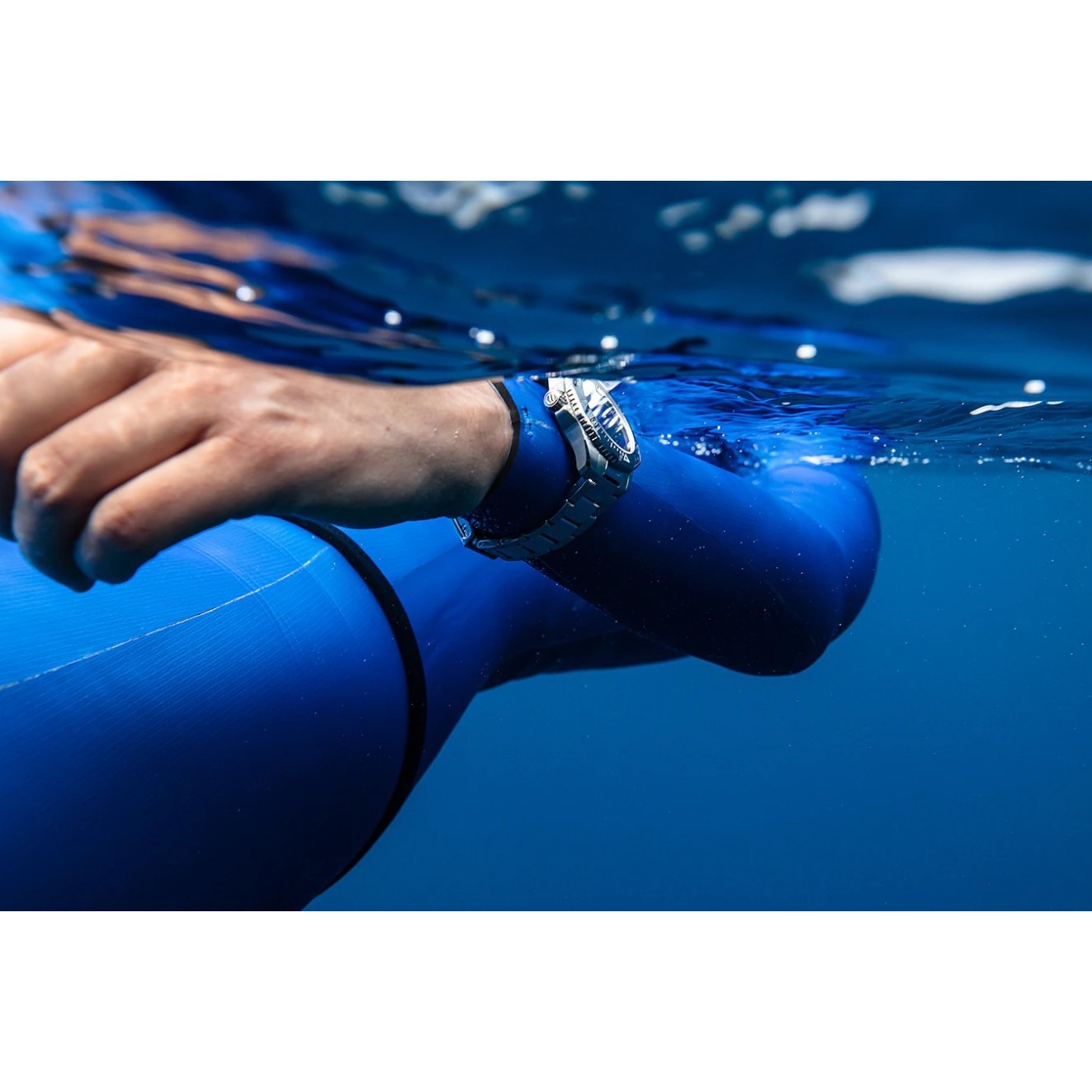 Aquaracer Professional 300 Date 054 12546 7