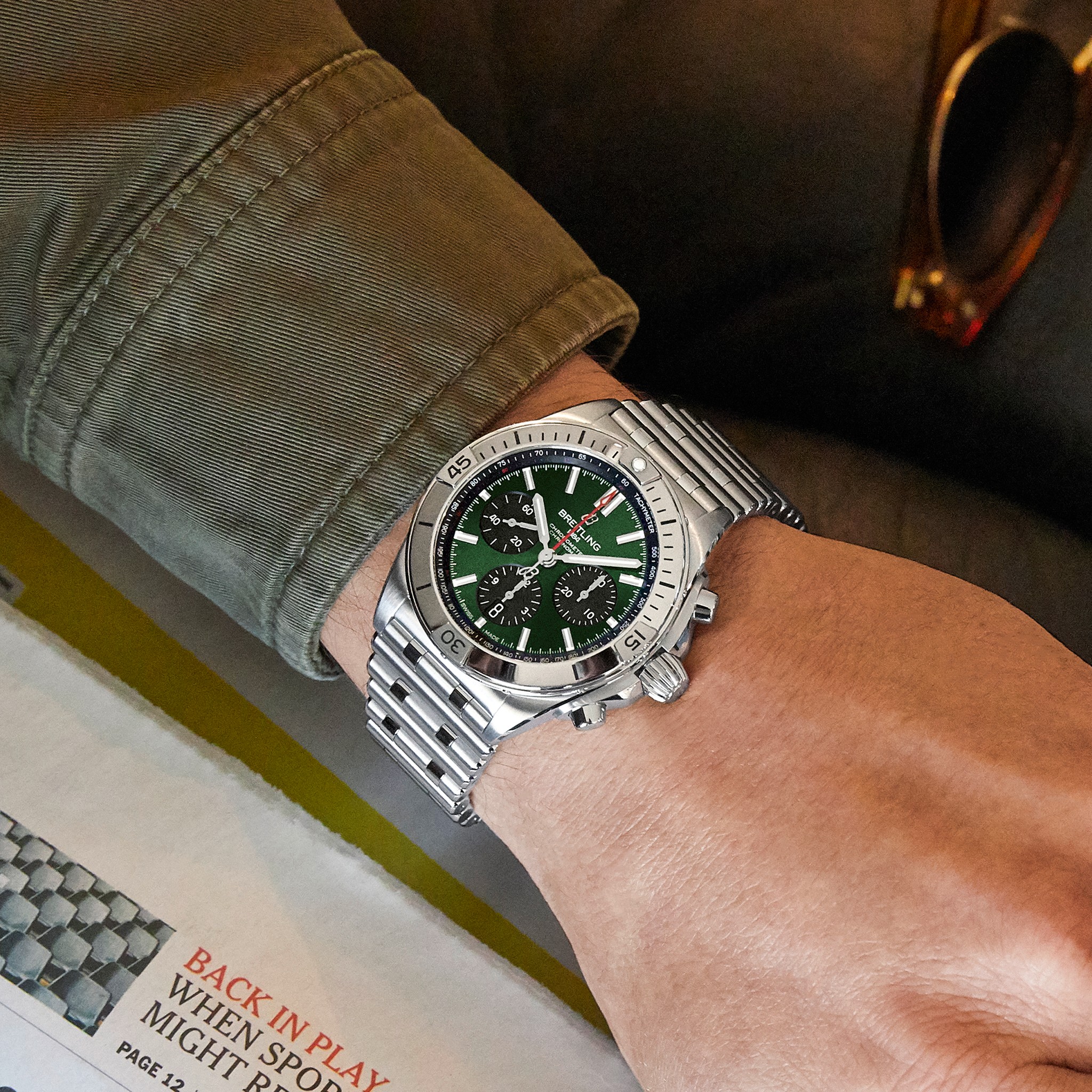 Chronomat B01 054 12737 4