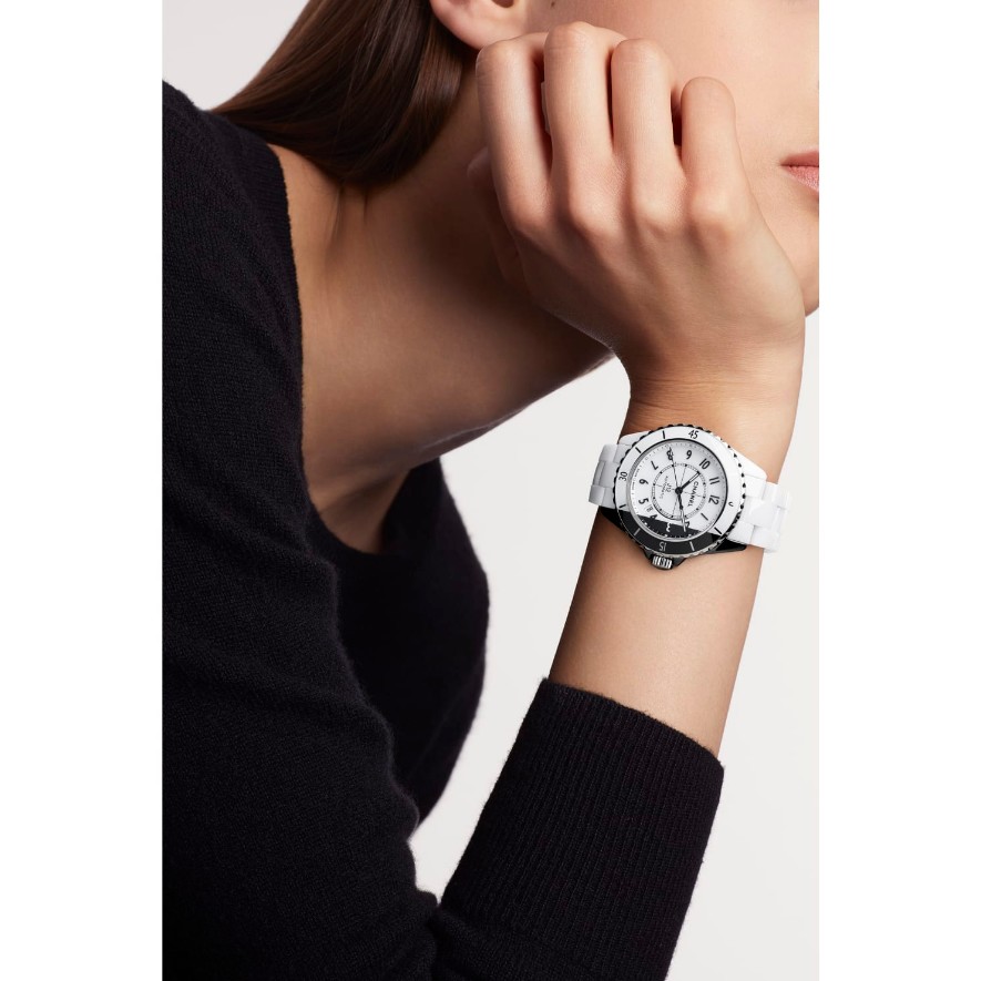 J12 PARADOX Uhr KALIBER 12.1, 38 mm 054 12421 2